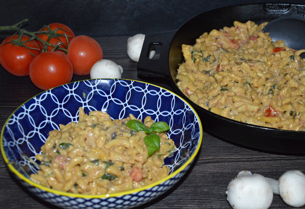 Rezepte-sommerliche-spätzle-gemüse-pfanne - Mellis Küchenparadies