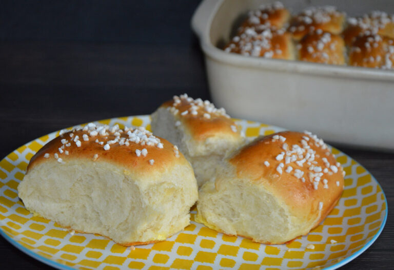 Joghurt-Milch-Brötchen - Mellis Küchenparadies